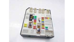 CAJA RELES / FUSIBLES RENAULT MEGANE III FASTBACK (2013-) 1.5 DCI (BZ1G, BZ1W, BZ0R) 95CV 1461CC - L. 8031149 / 284B65125R 2